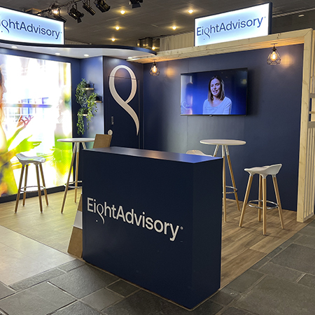 Stand Menuiserie Sur-Mesure pour Eightadvisory 1