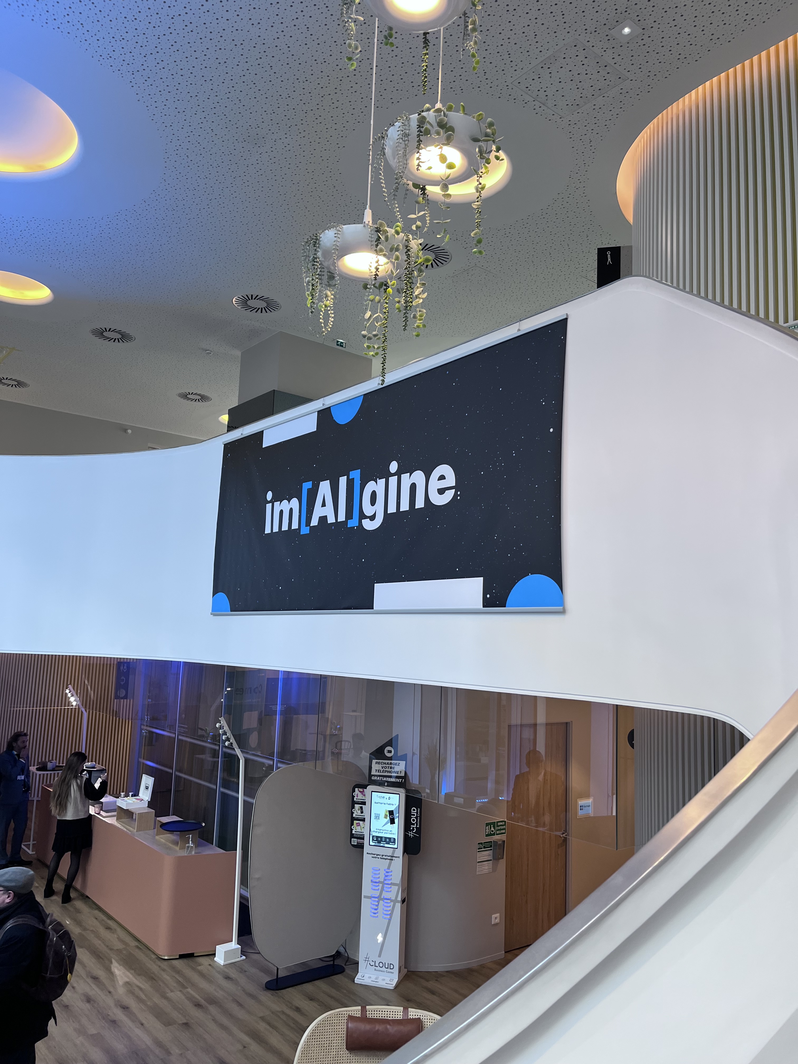 Cloud Business Center - covering portes entree