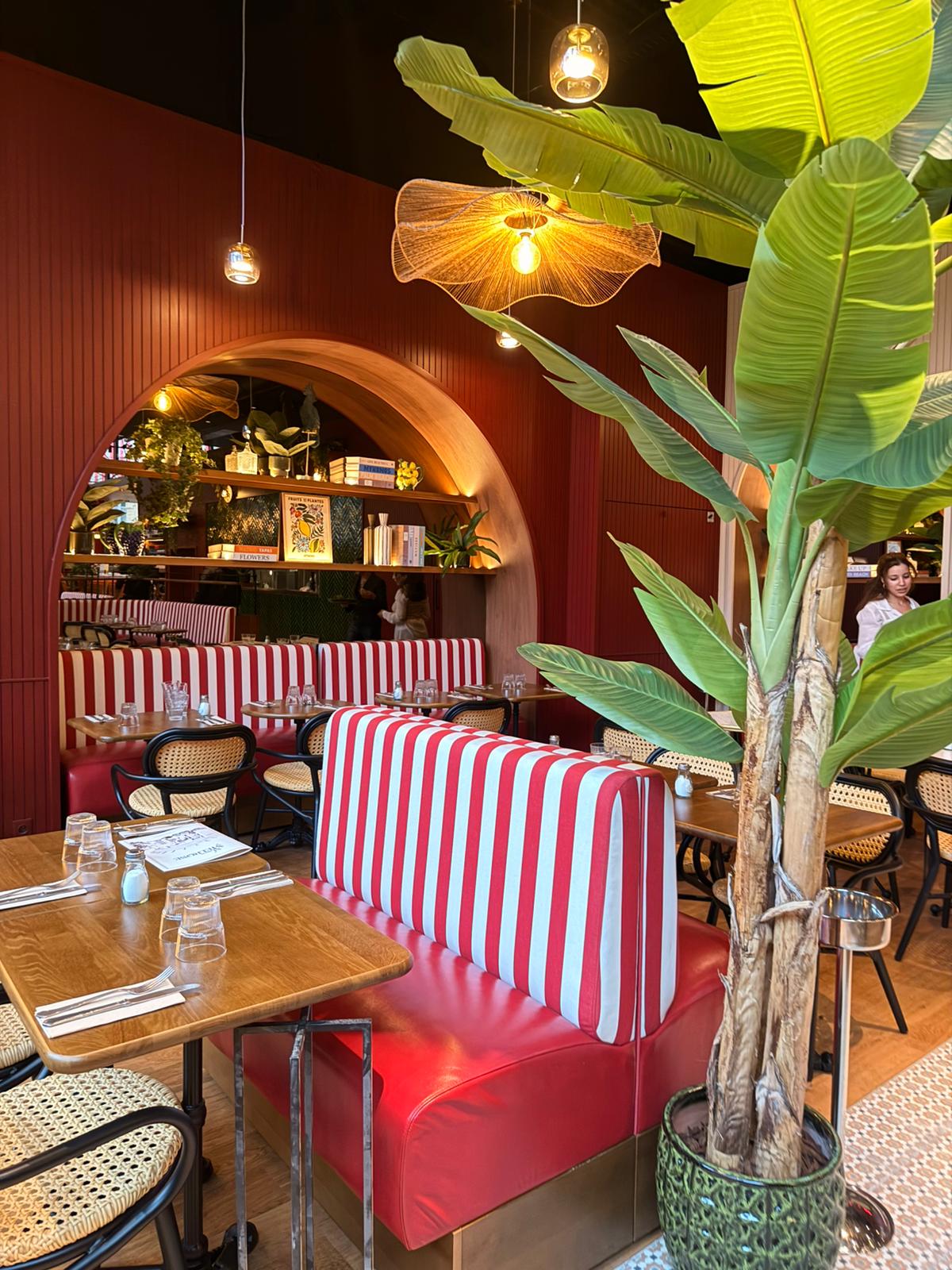 Detail papier peint sur-mesure restaurant