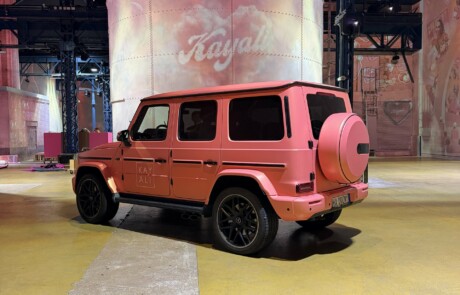 Kayali à l'Atelier des Lumières — scénographie événementielle Atelier Images & Cie