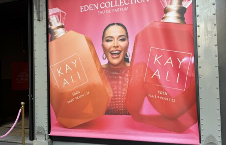 Kayali à l'Atelier des Lumières — scénographie événementielle Atelier Images & Cie